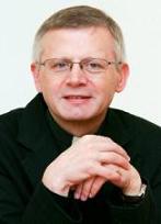 Ksiądz uwiedziony, czyli co zrobi arcybiskup Hoser z księdzem Lemańskim?